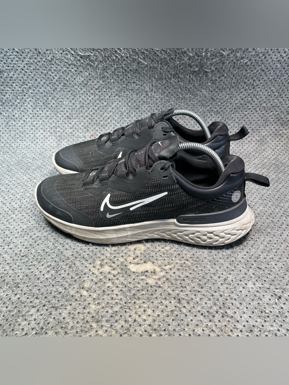 Nike React Miler 2 Shield Running Shoes Size 10.5 Women’s